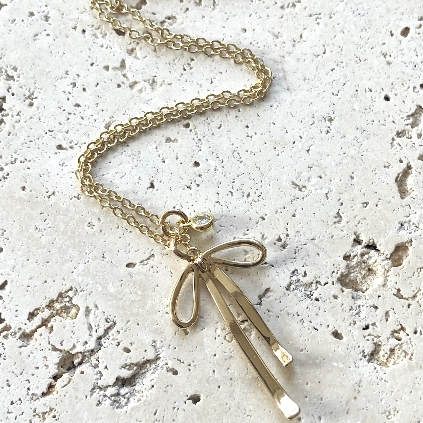 Melted Droopy Ribbon Bow Charm Necklace Trendy
