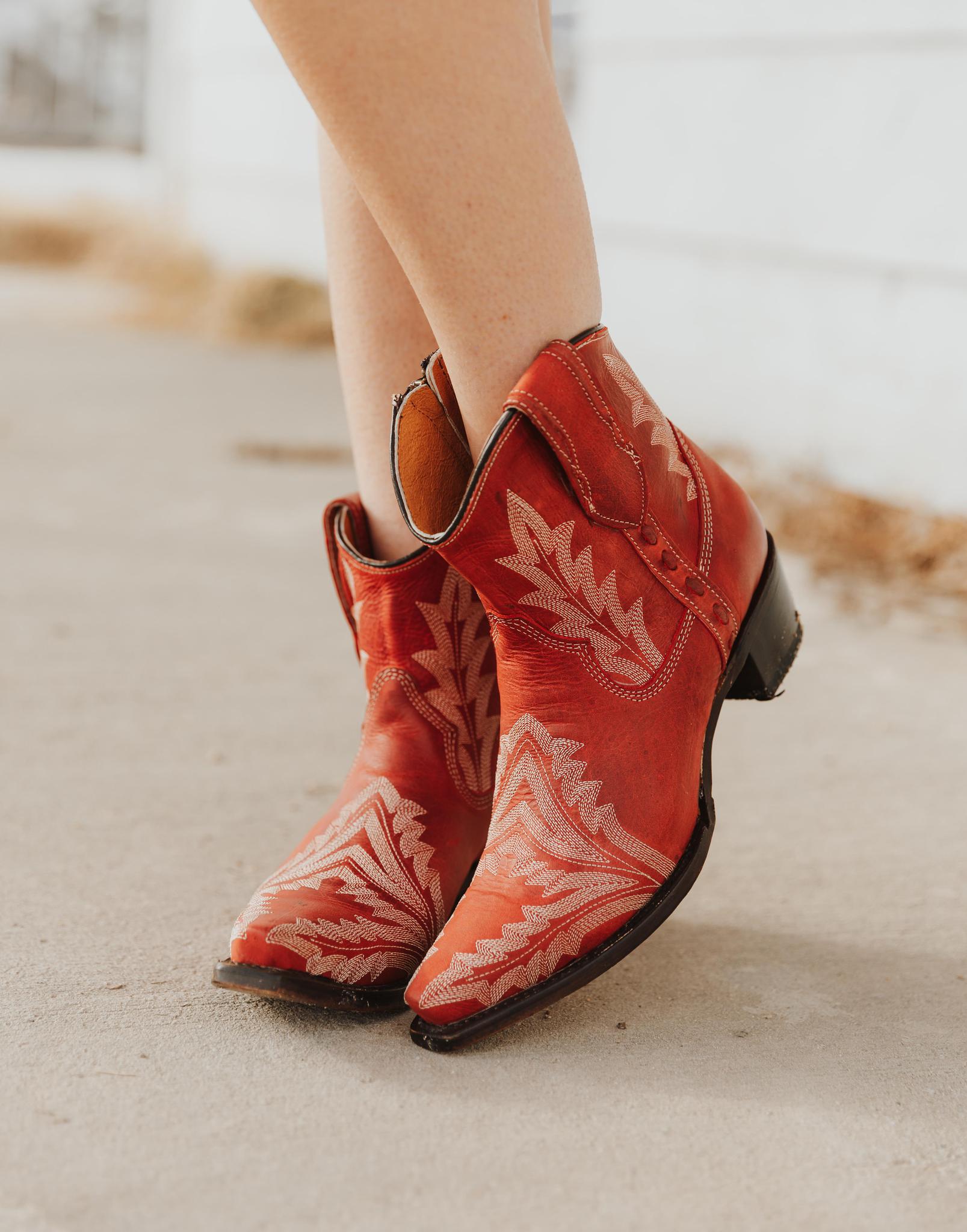 LD RED EMBROIDERY & ZIPPER ANKLE BOOT - L5704