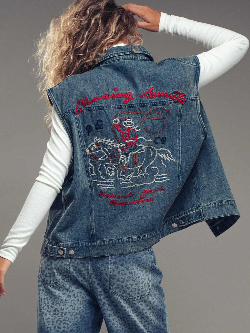 Western Sunset Embroidered Denim Vest - DENIM BLUE