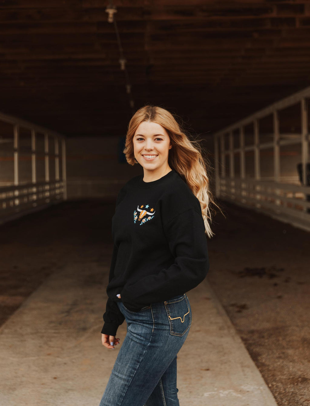 HOWDY HONEY CREWNECK SWEATSHIRT - BLACK