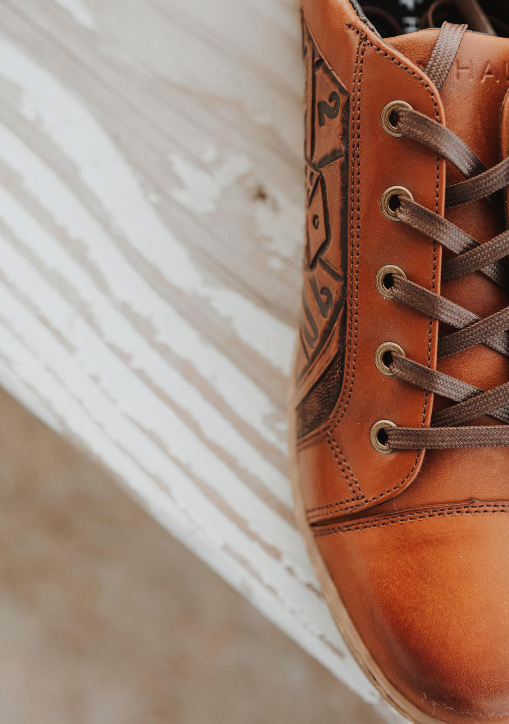 MENS FOOTWEAR AWESOME CASUAL LACE UP SHOE BURNISHED COGNAC LEATHER,  GAMBLER HANDTOOLED INSET
