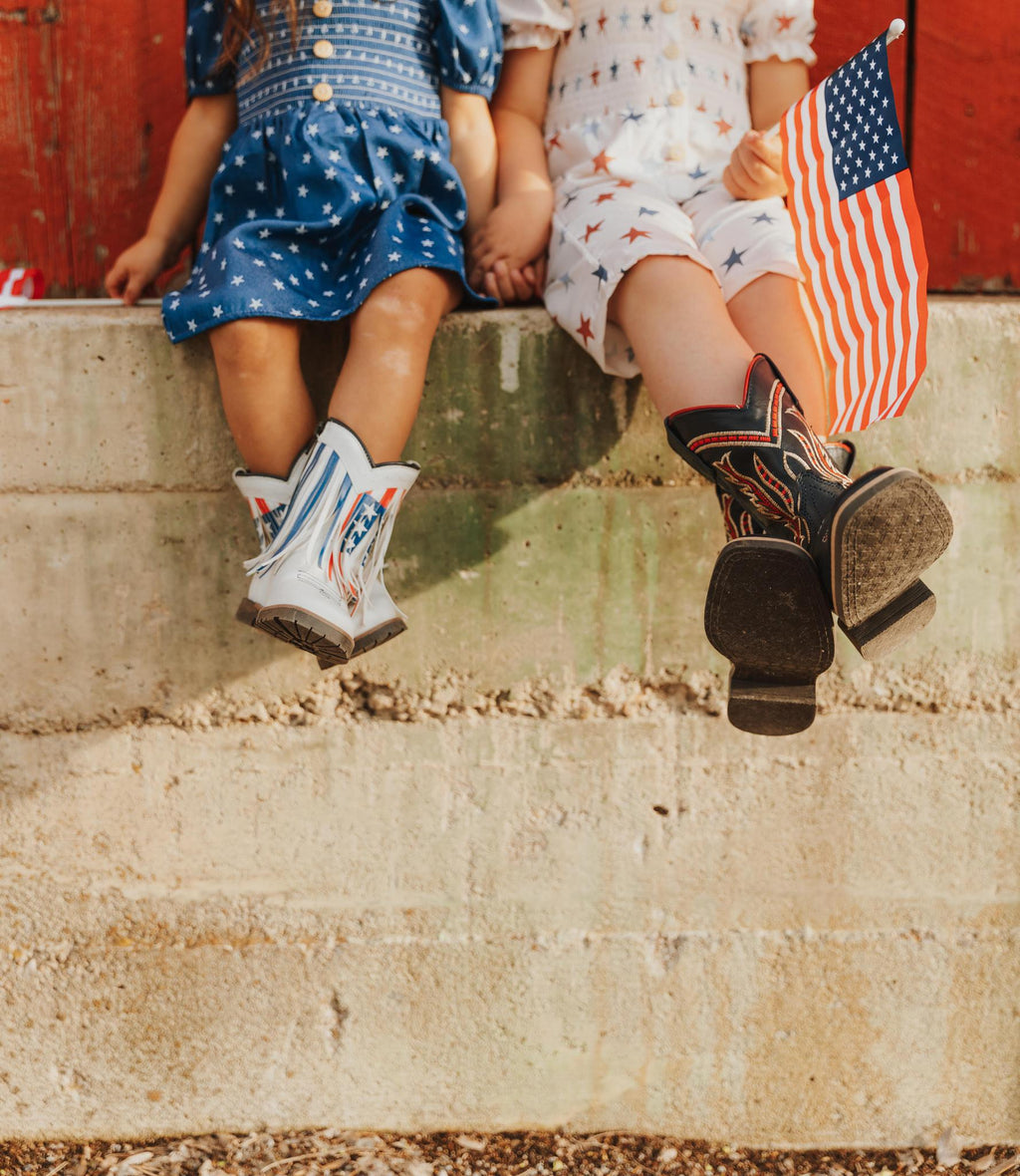 STAR PRINT SMOCKED GIRL JUMPSUIT