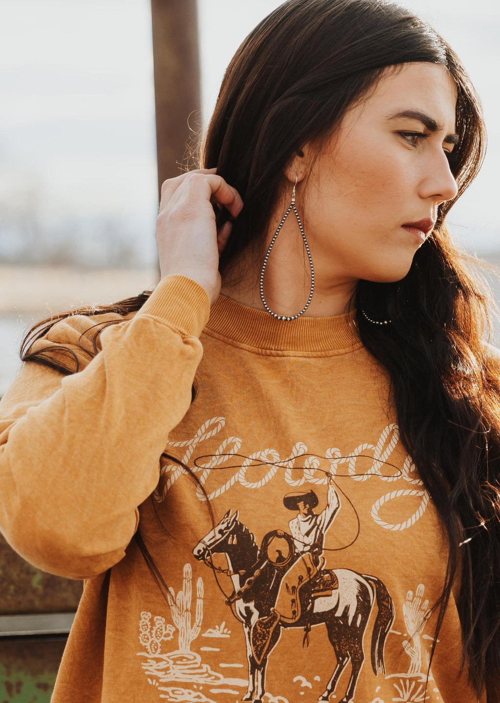 WILD WEST HOWDY COWBOY LONG SLEEVE SWEATSHIRT - MINERAL MUSTARD