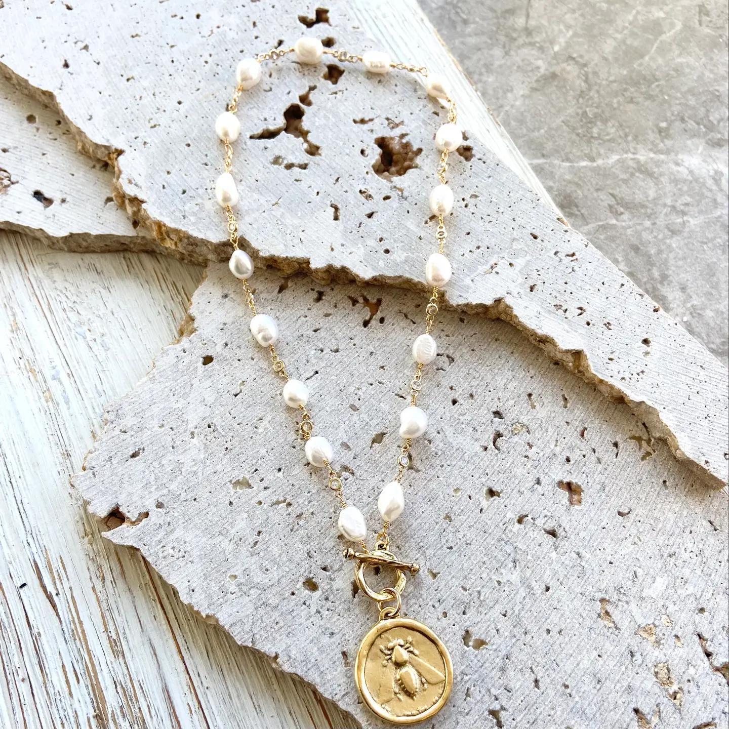 Queen Bee Pearl Necklace Boutique Salon Bee Jewelry Trendy