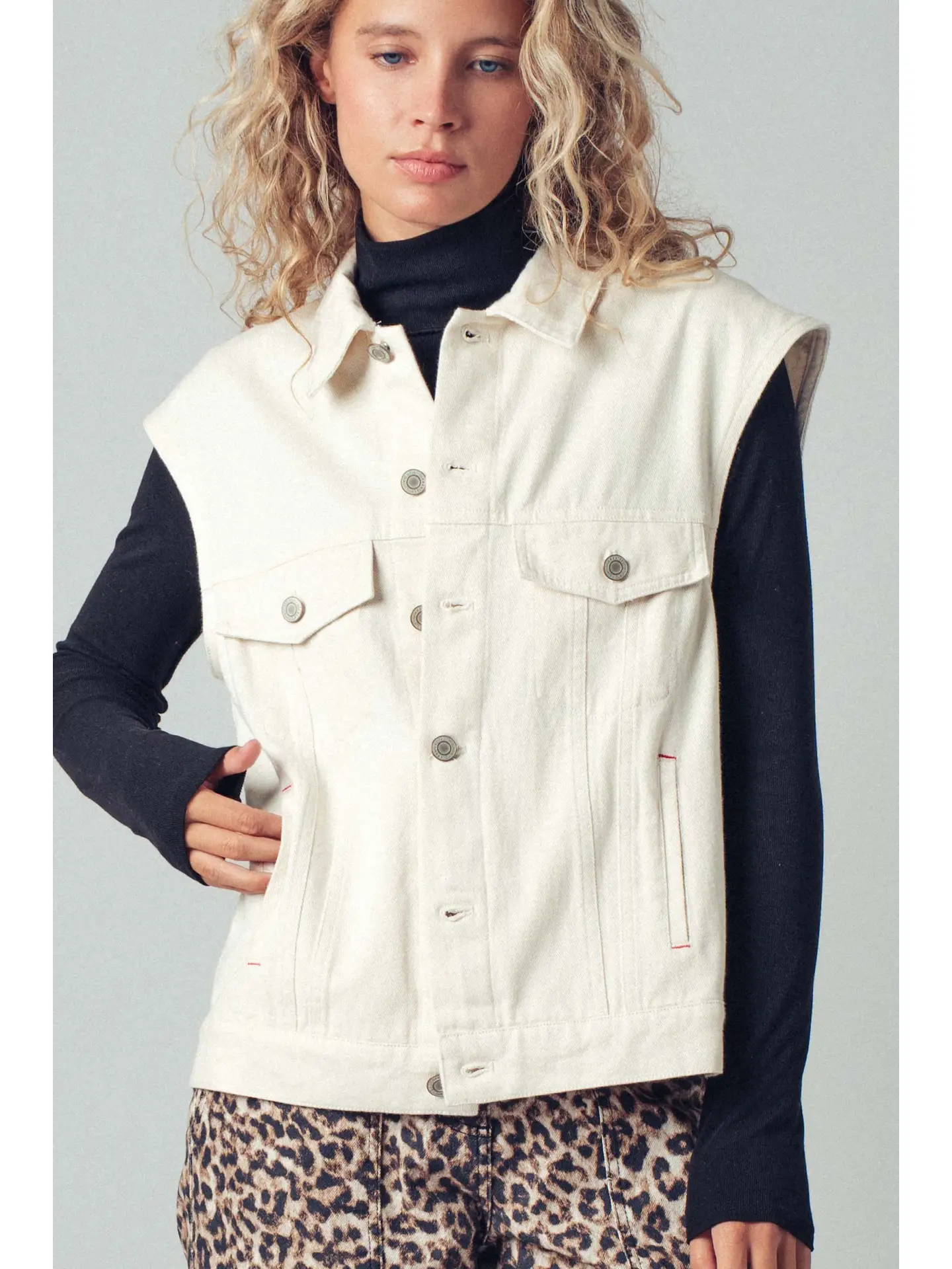 Western Sunset Embroidered Denim Vest - OATMEAL