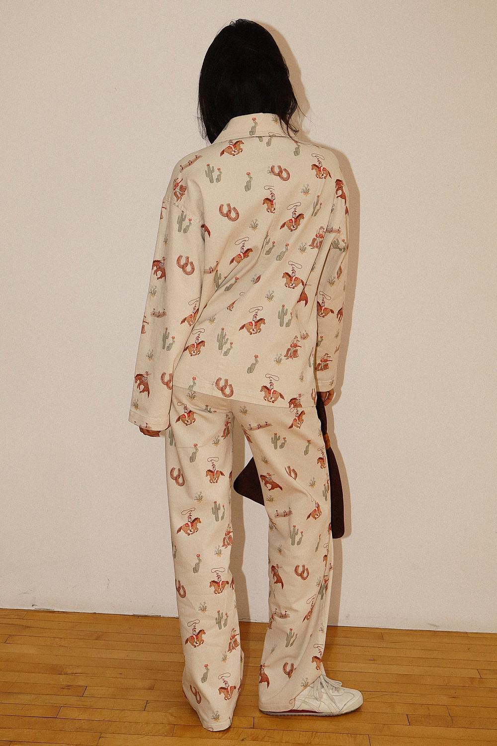 COWGIRL PRINT BUTTON DOWN JACKET