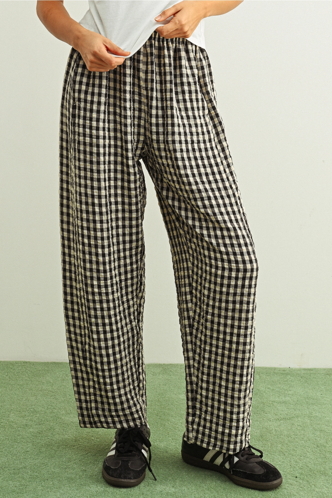 Gingham Pattern Elastic Band Waist Pants - BLACK & WHITE