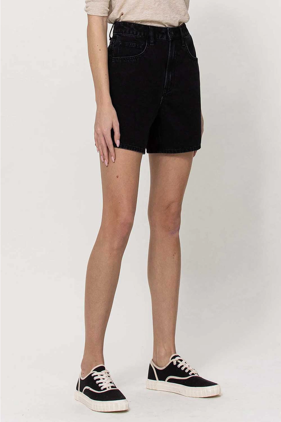 Super High Rise Mom Shorts | Black