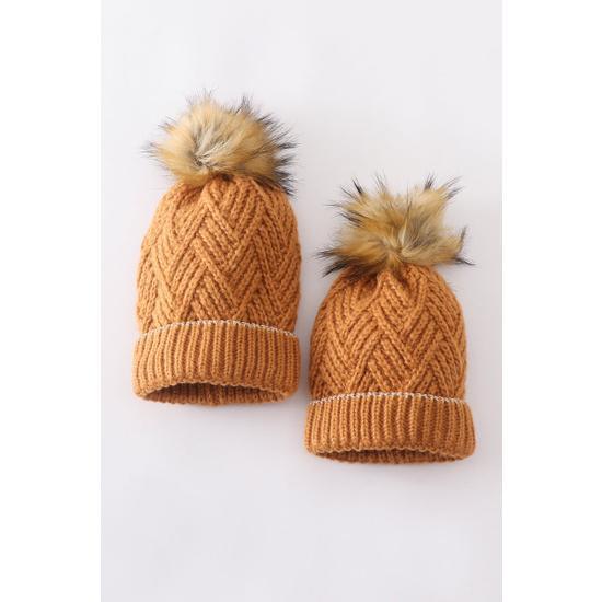 CAMEL CROSS CABEL KNIT POM POM BEANIE