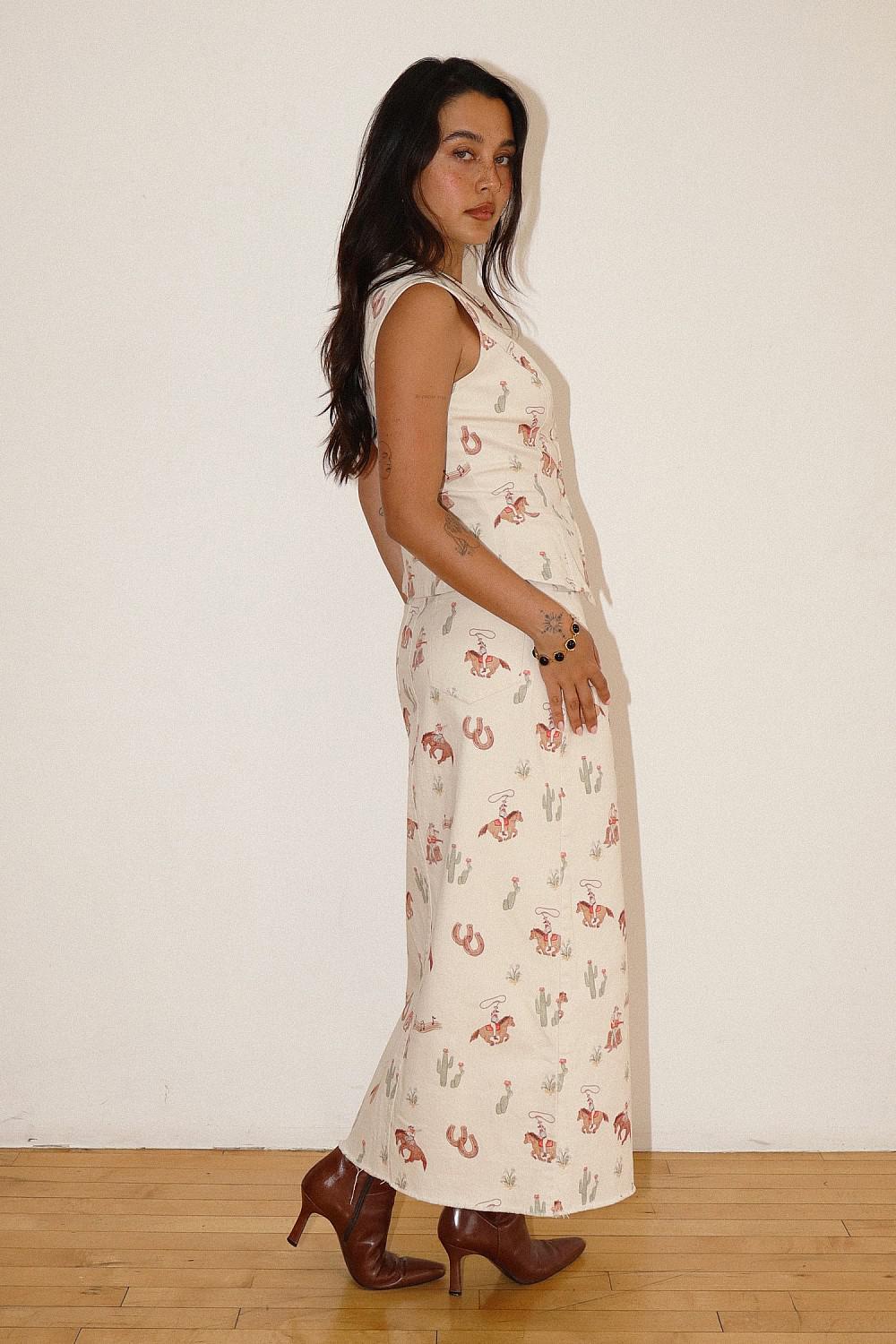 COWGIRL SLEEVELESS BUTTON-UP TOP - Ecru