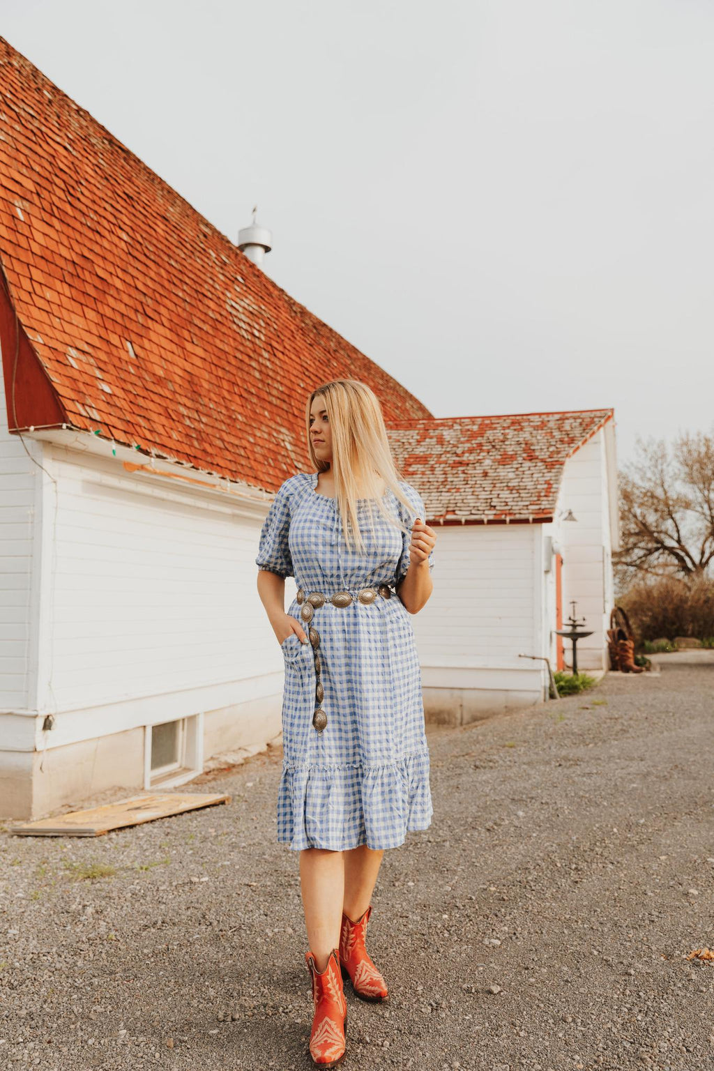 TEXTURED GINGHAM PUFF SLEEVE TIERED DRESS