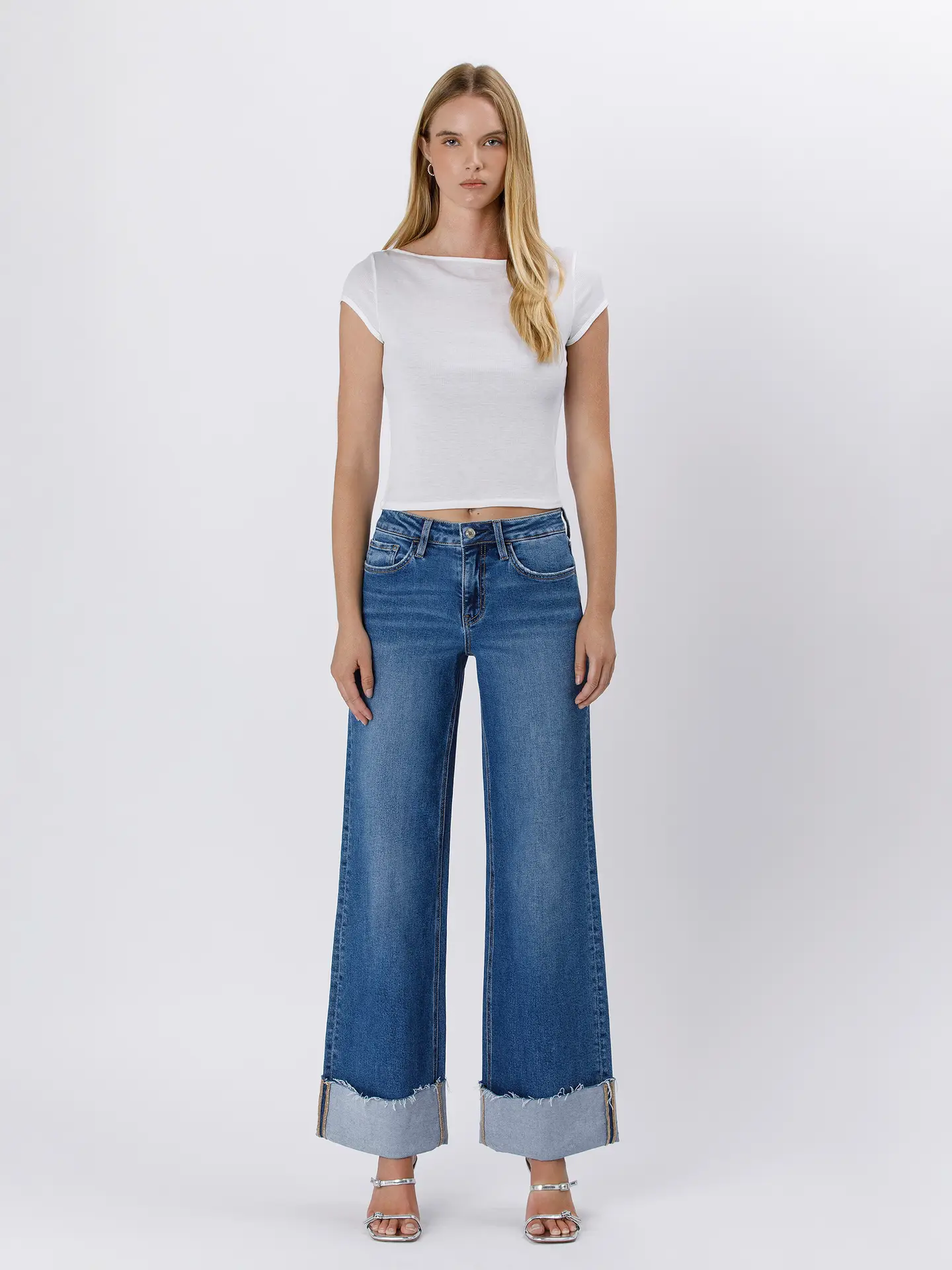 High Rise Cuffed Wide Jeans | REMEDY