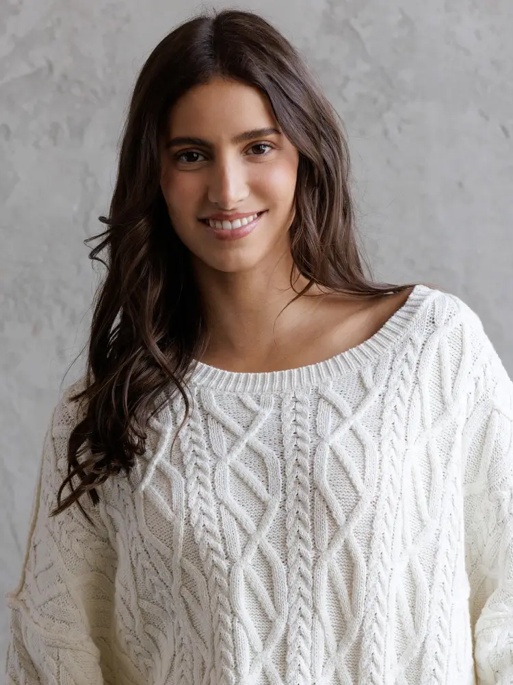 CABLE Knit Cropped Sweater - Cream