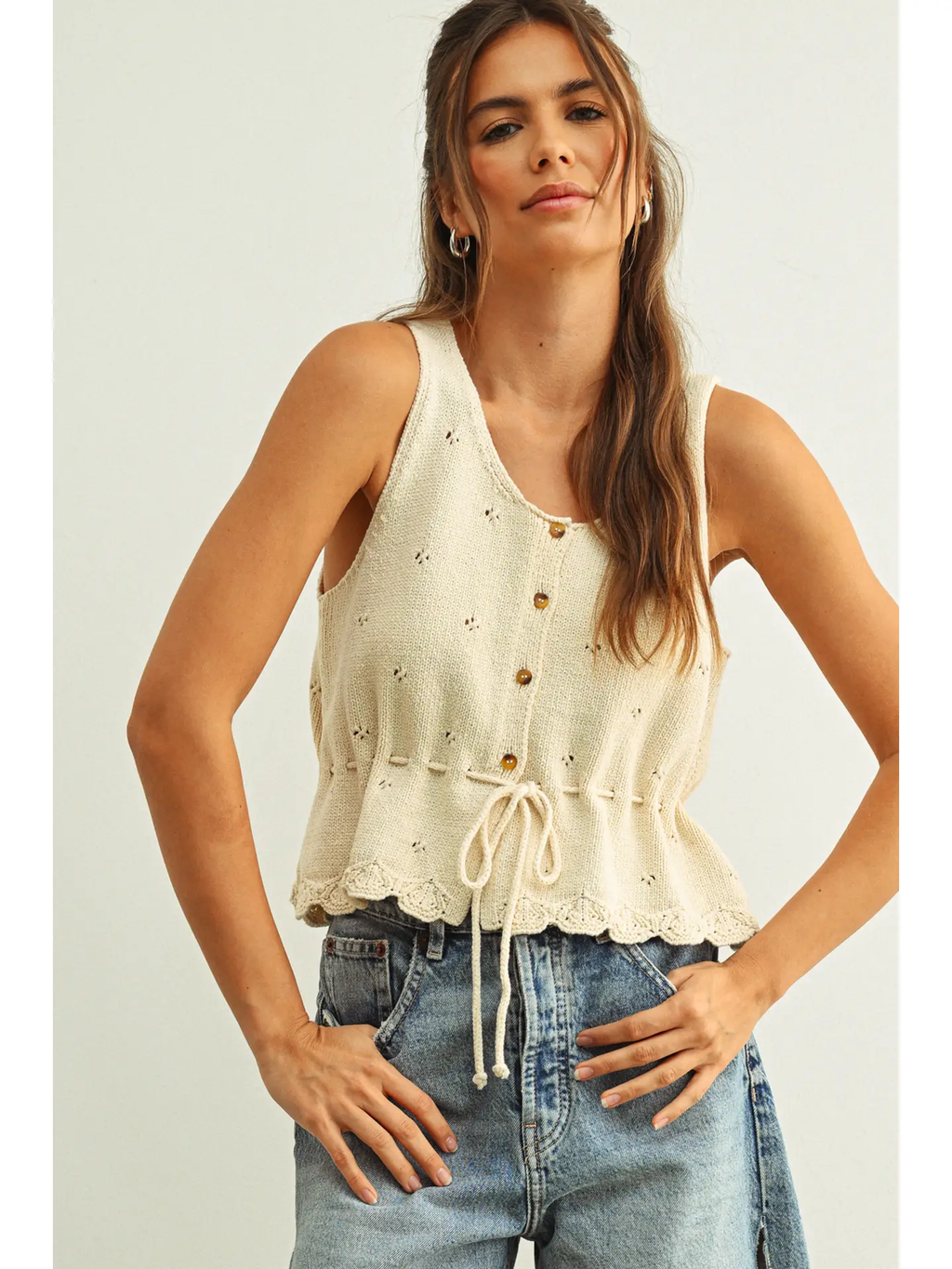 Sleeveless Button Front Scallope Hem Knit Top