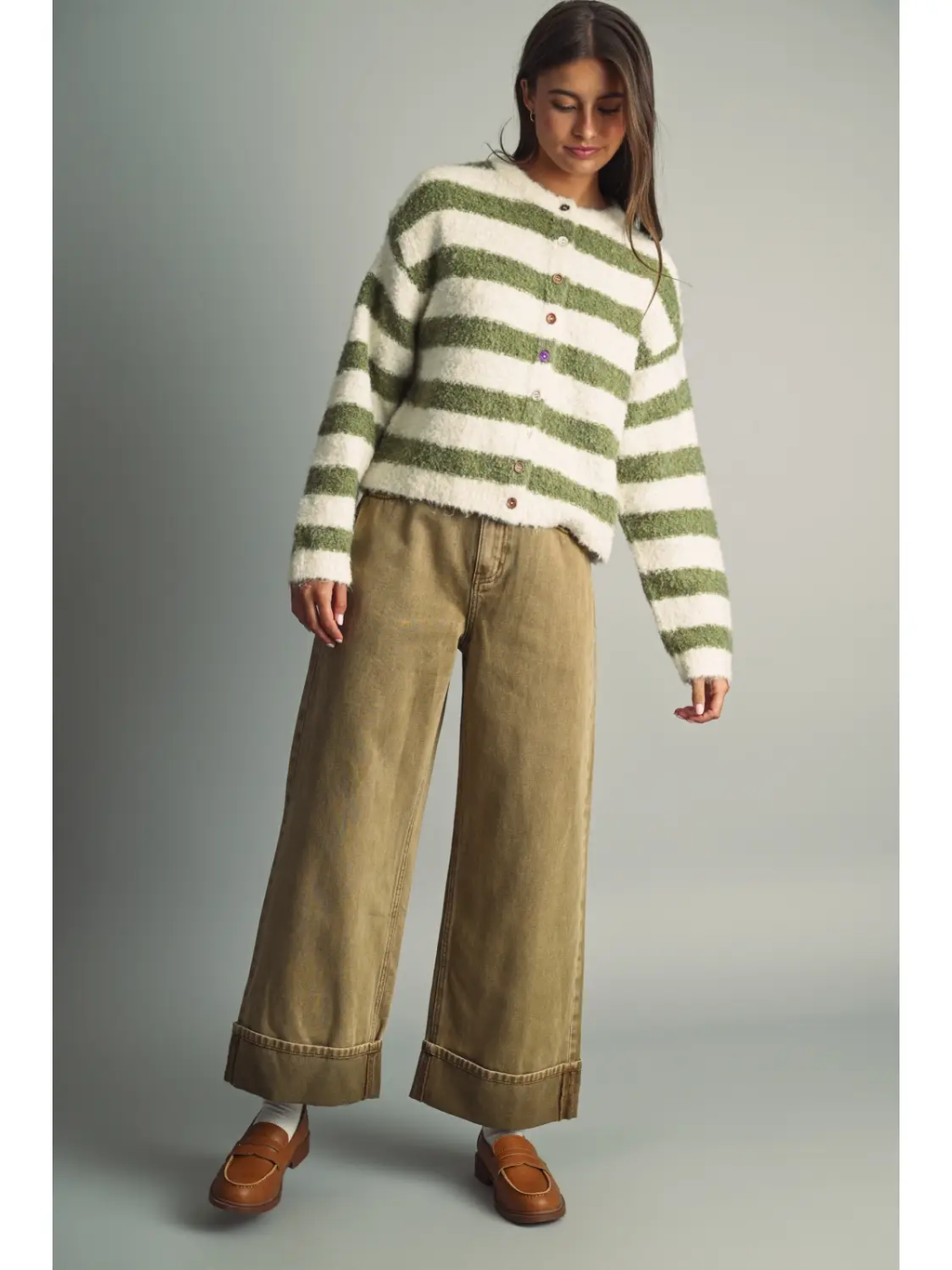 Wide Cuffed Denim Pants with A Vintage Washed - BROWN