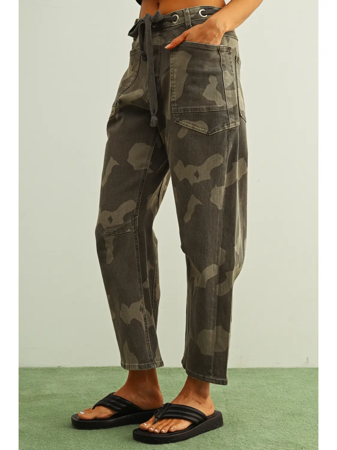 Camouflage Print with Belt Pants