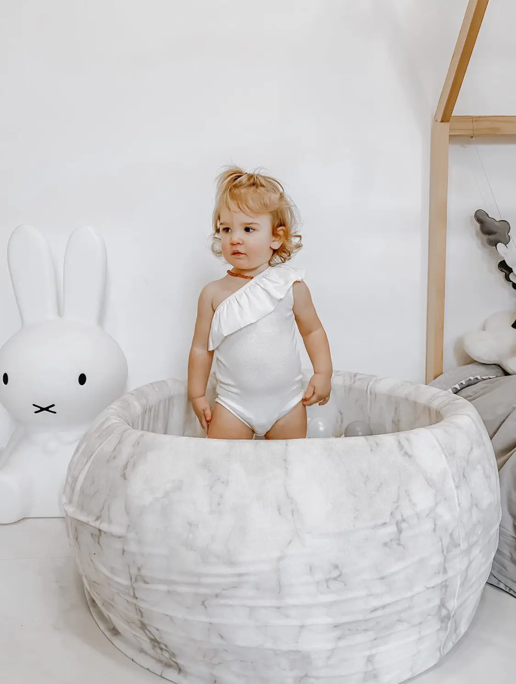 BABY GIRL WHITE BODYSUIT