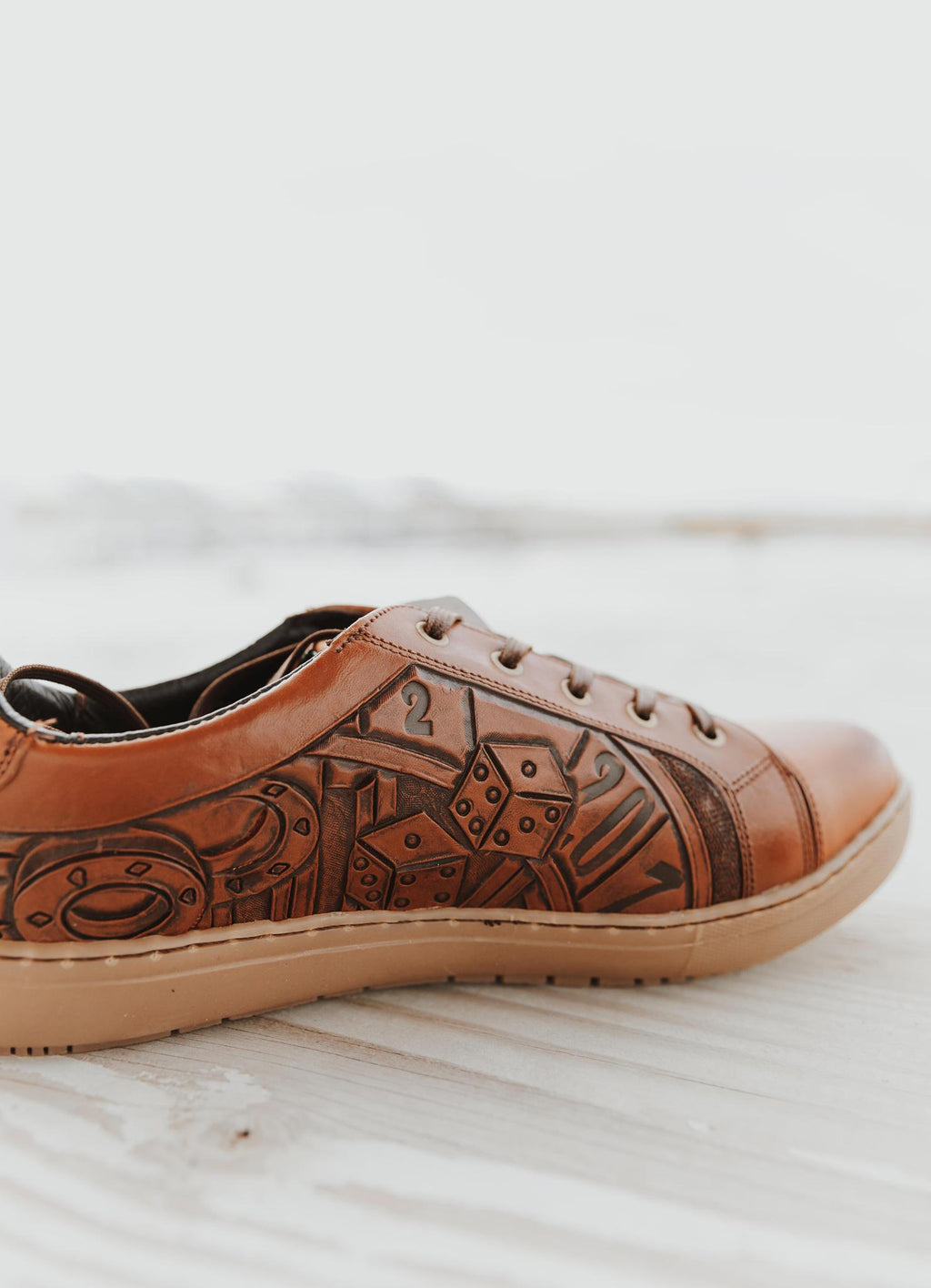 MENS FOOTWEAR AWESOME CASUAL LACE UP SHOE BURNISHED COGNAC LEATHER,  GAMBLER HANDTOOLED INSET