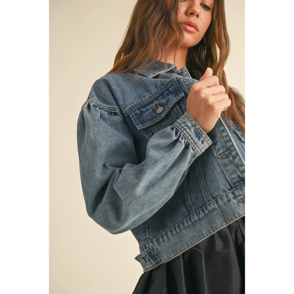 Long Sleeve Puff Sleeve Denim Jacket - lighter wash