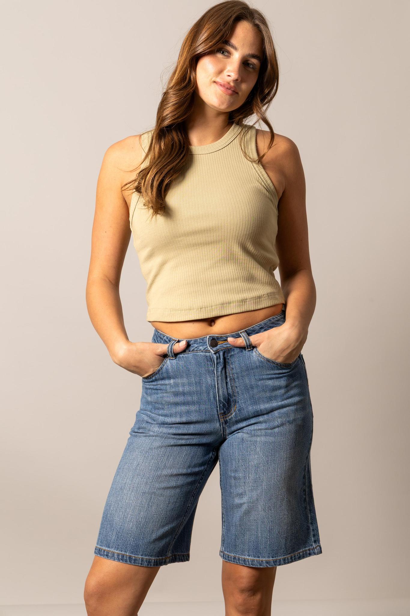 STACI - ANTIQUE WASH