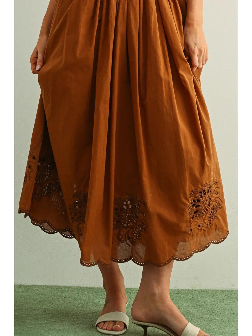 Embroidery Bottom Long Full Skirt -COFFEE