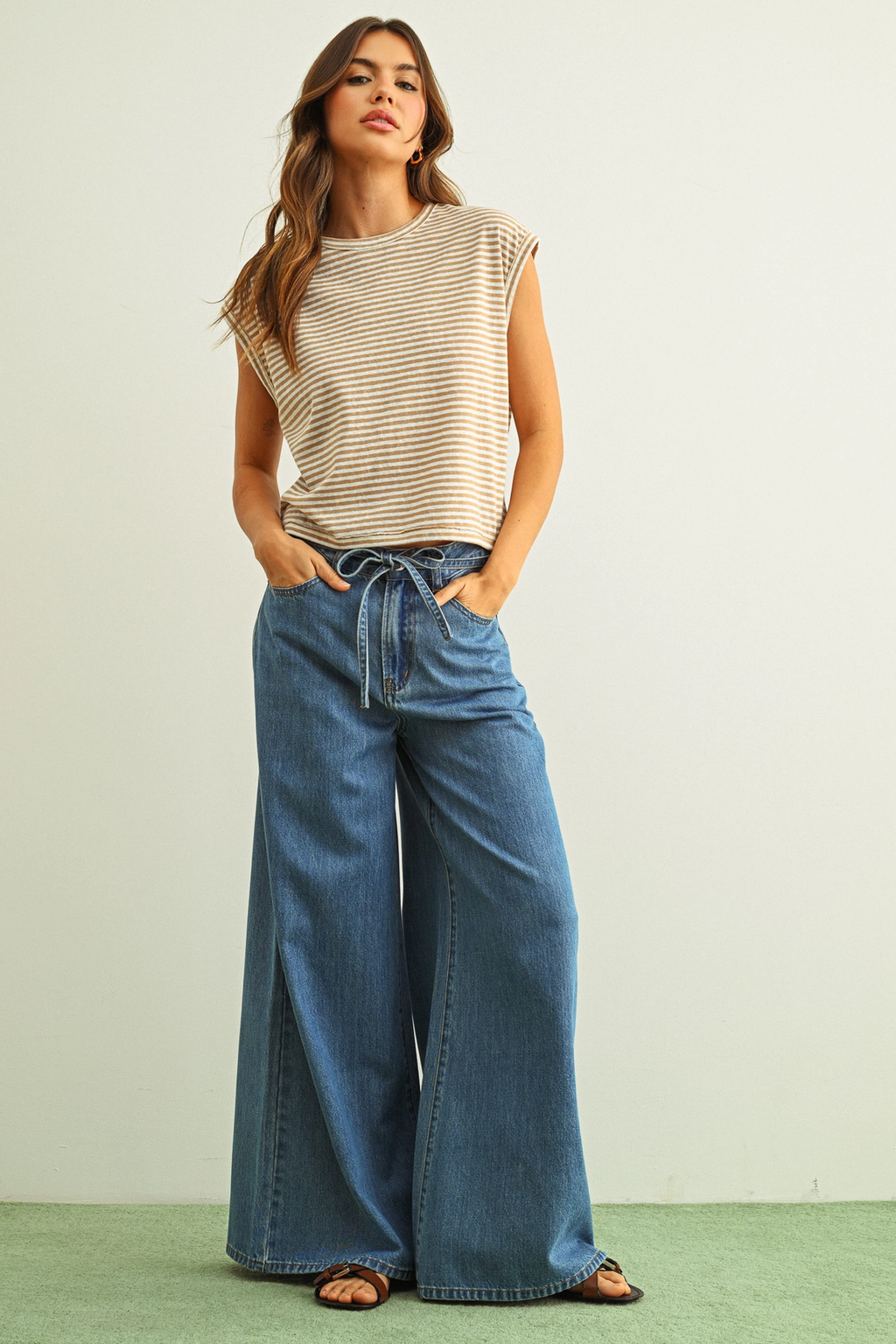 Stripe Pattern Slub Top - White Tan