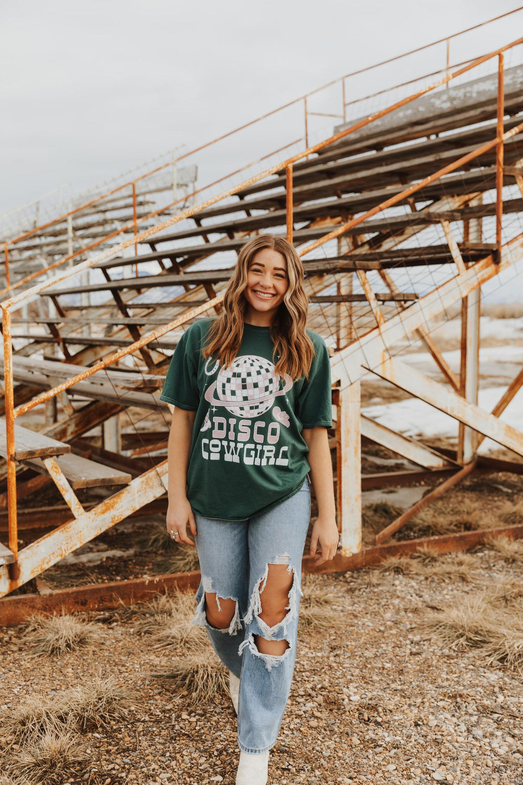 DISCO COWGIRL WASHED GRAPHIC T-SHIRT - FOREST (OVERSIZED)