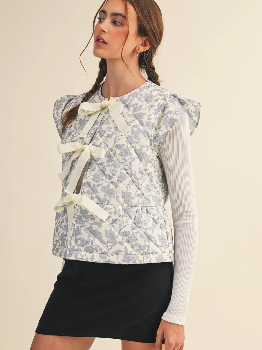 Flutter Sleeve Floral Quilted Vest - IVORY BLUE FLORAL