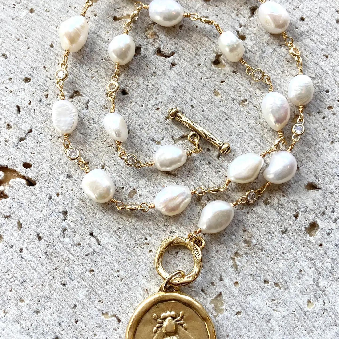 Queen Bee Pearl Necklace Boutique Salon Bee Jewelry Trendy