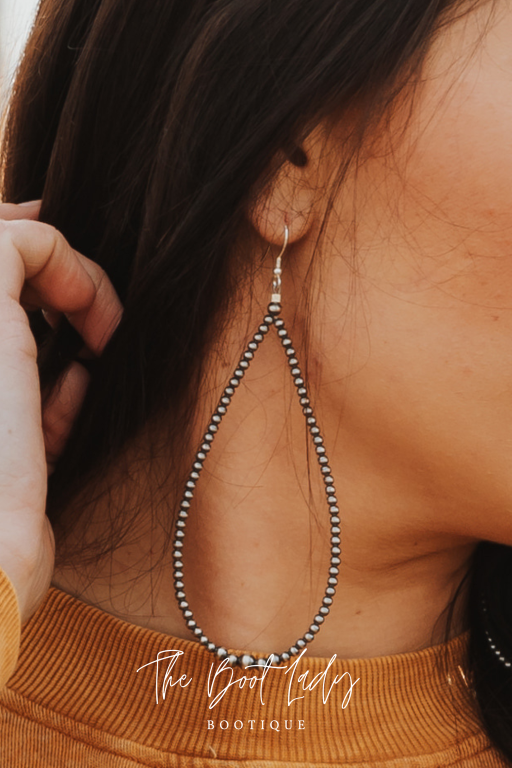 NAVAJO HANDSTRUNG EARRINGS