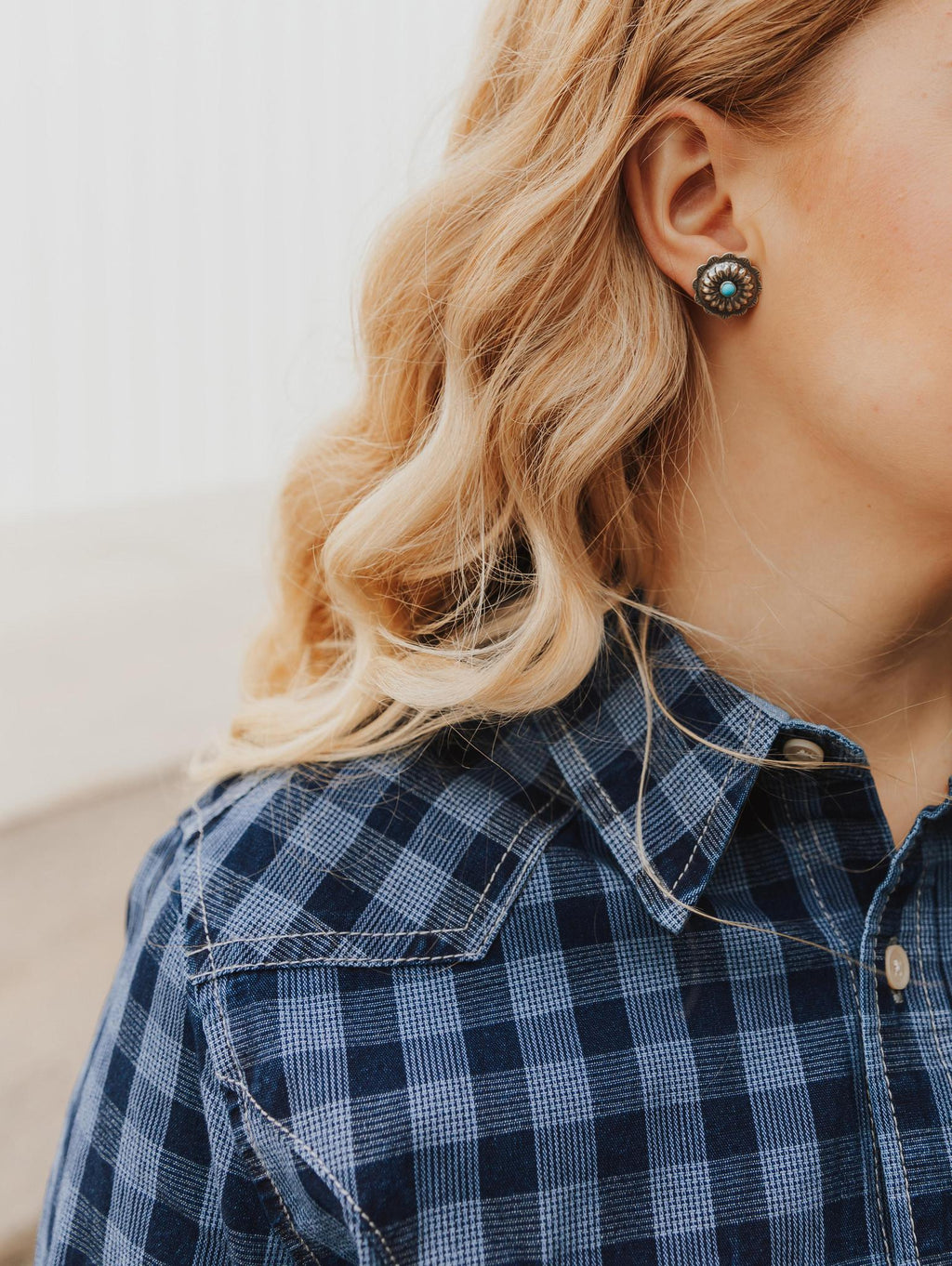 CONCHO ROUND TURQUOISE STUD EARRINGS STYLE - 007