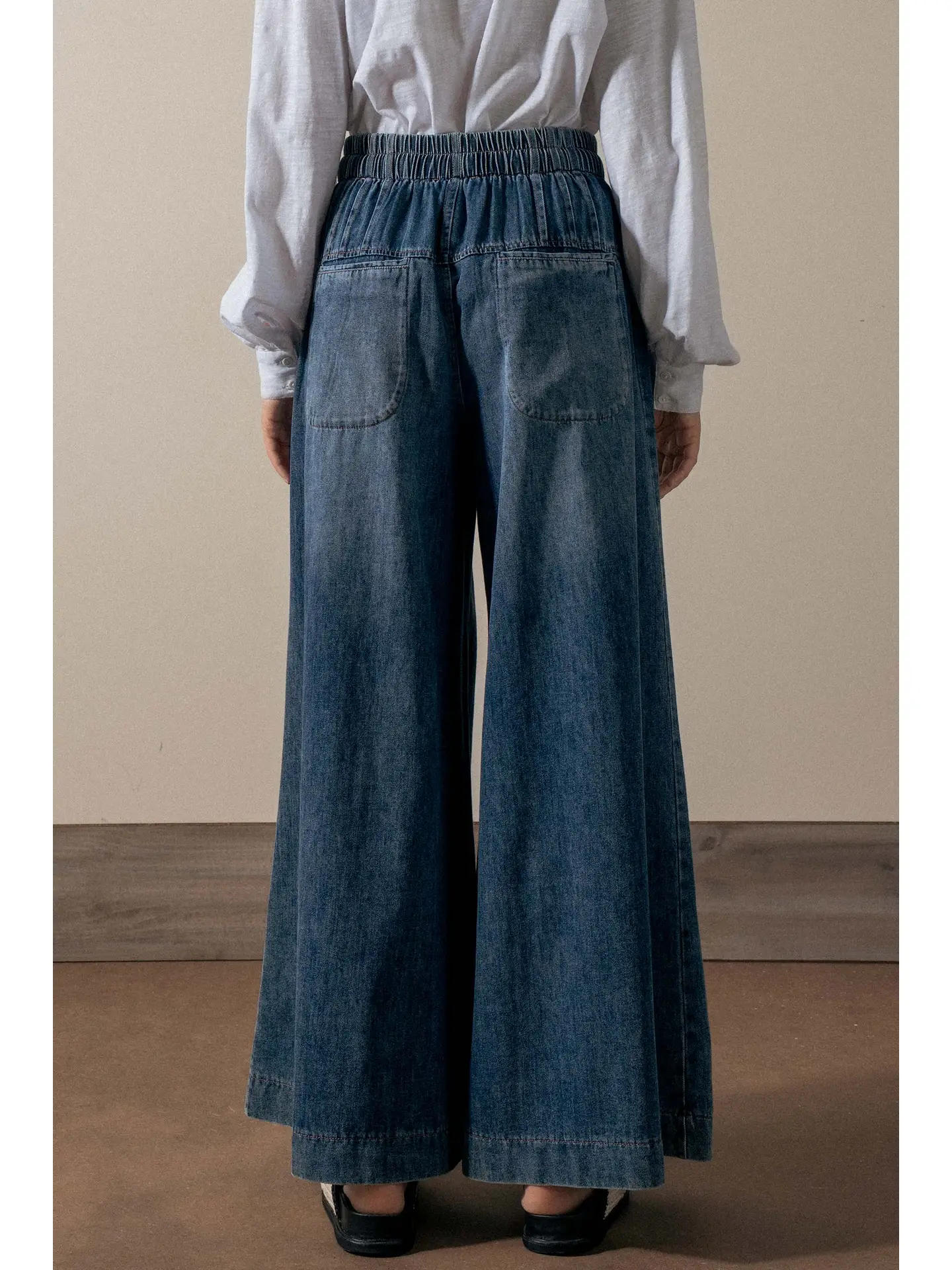 Pleated Wide-Leg Button Closure Pants - DARK DENIM