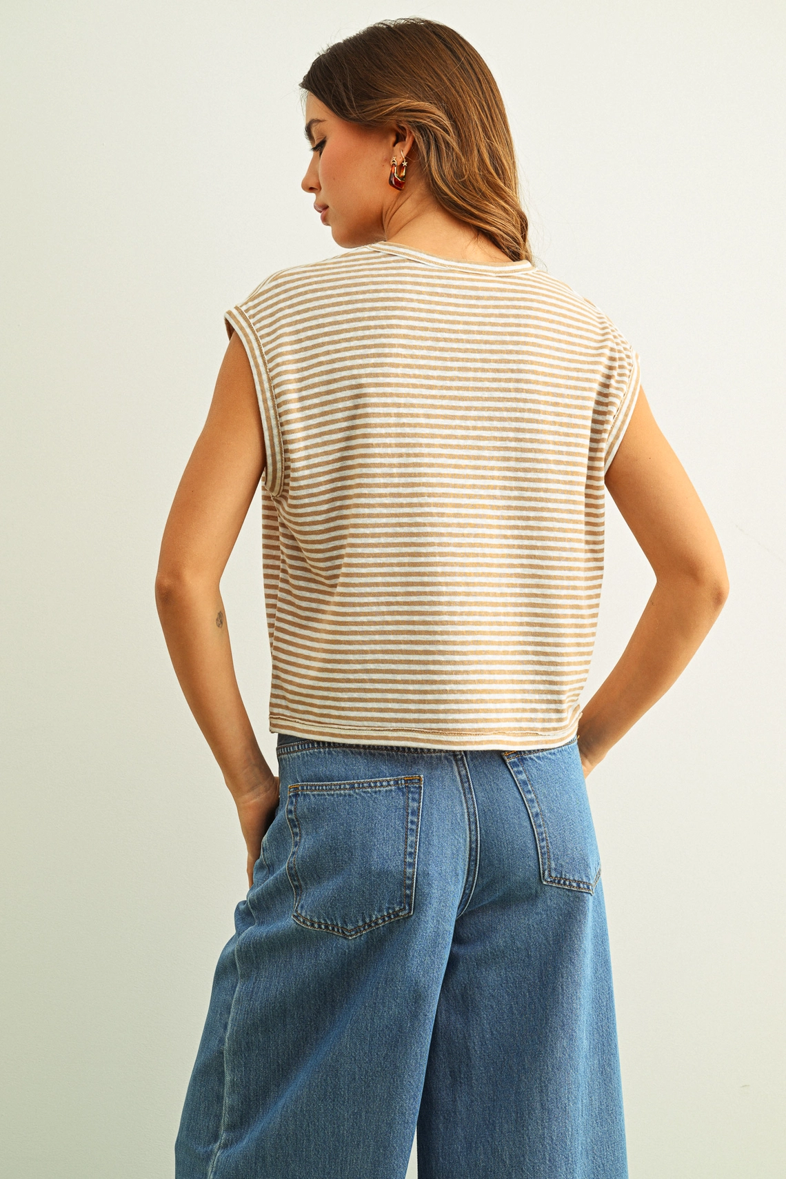 Stripe Pattern Slub Top - White Tan