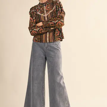 Exclusive Floral Print Top with Floral Trim - BLACK MULTI